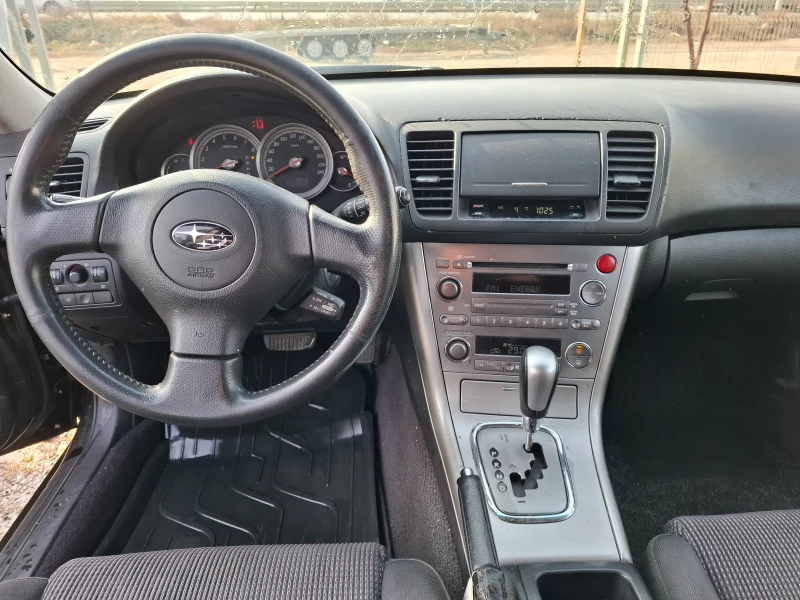 Subaru Outback 2.5i L.P.G., снимка 11 - Автомобили и джипове - 49124236