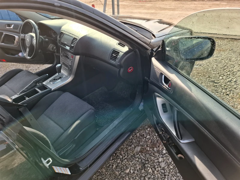 Subaru Outback 2.5i L.P.G., снимка 9 - Автомобили и джипове - 49124236