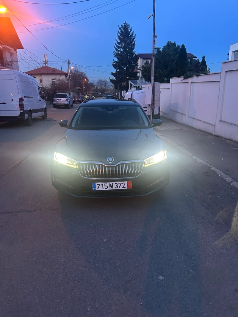 Skoda Superb, снимка 6 - Автомобили и джипове - 49592905