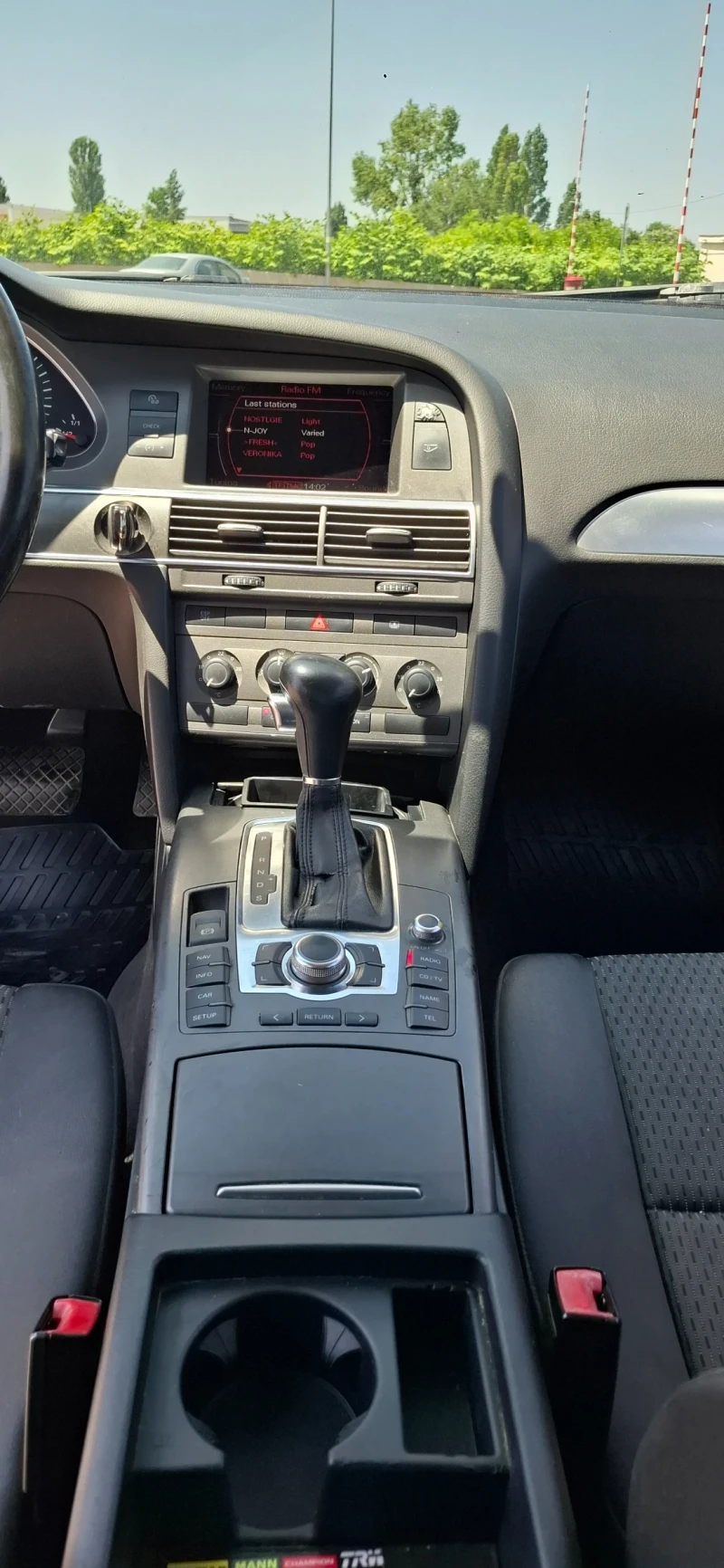 Audi A6, снимка 12 - Автомобили и джипове - 52655981