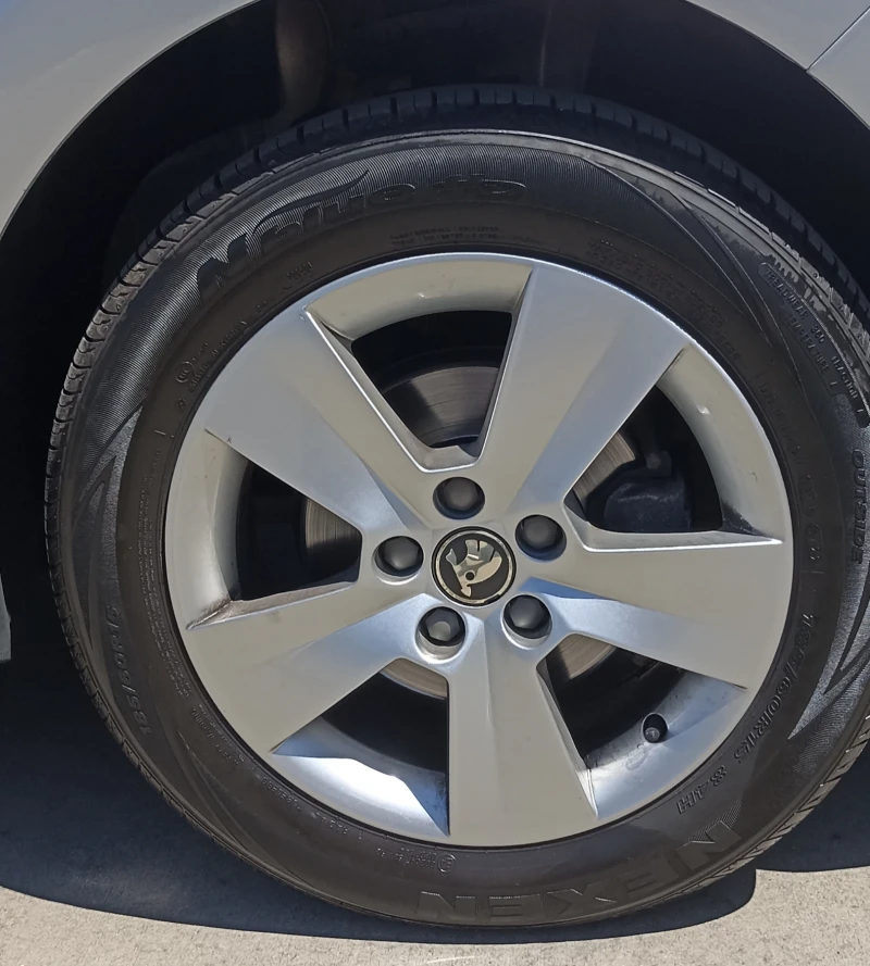 Skoda Rapid 1.0 TSI FACELIFT EDITION, снимка 10 - Автомобили и джипове - 52407763