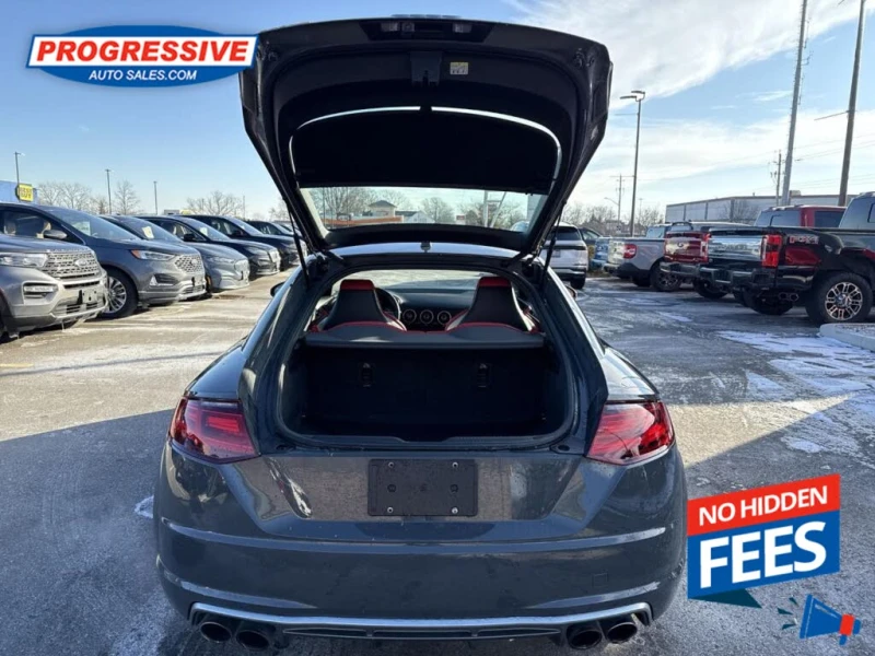 Audi Tt TTS Coupe* АвтоКредит* (ЦЕНА ДО БГ)* , снимка 16 - Автомобили и джипове - 53012372