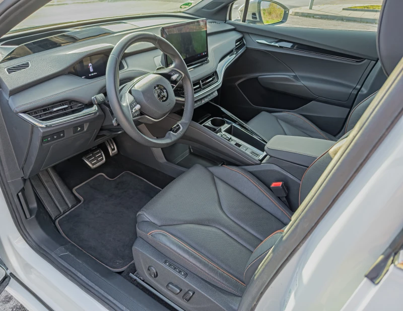 Skoda Enyaq 85 L&K + MAX, снимка 9 - Автомобили и джипове - 53123900