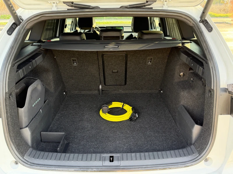 Skoda Enyaq 85 L&K + MAX, снимка 15 - Автомобили и джипове - 53123900