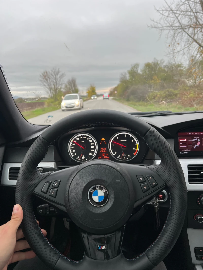 BMW 530 М-Пакет / Динамик / Хед-ъп / Дистроник, снимка 8 - Автомобили и джипове - 53260868