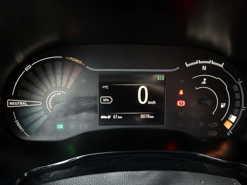 Dacia Spring Expression 45, 8100km, снимка 13 - Автомобили и джипове - 53419195