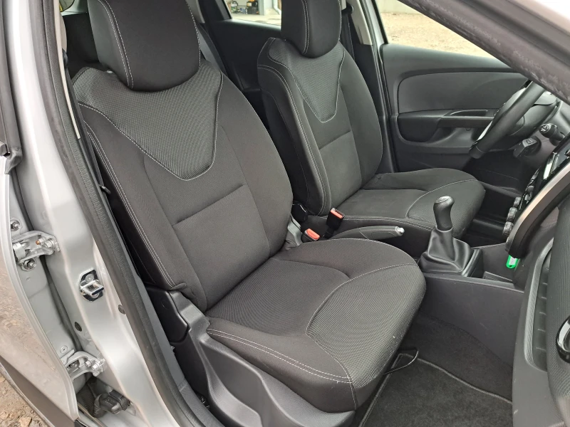 Renault Clio 1.5dCi* КЛИМА* NAVI* ТЕМПОМАТ* ПАРКТР* ГЕРМАНИЯ, снимка 9 - Автомобили и джипове - 53462993
