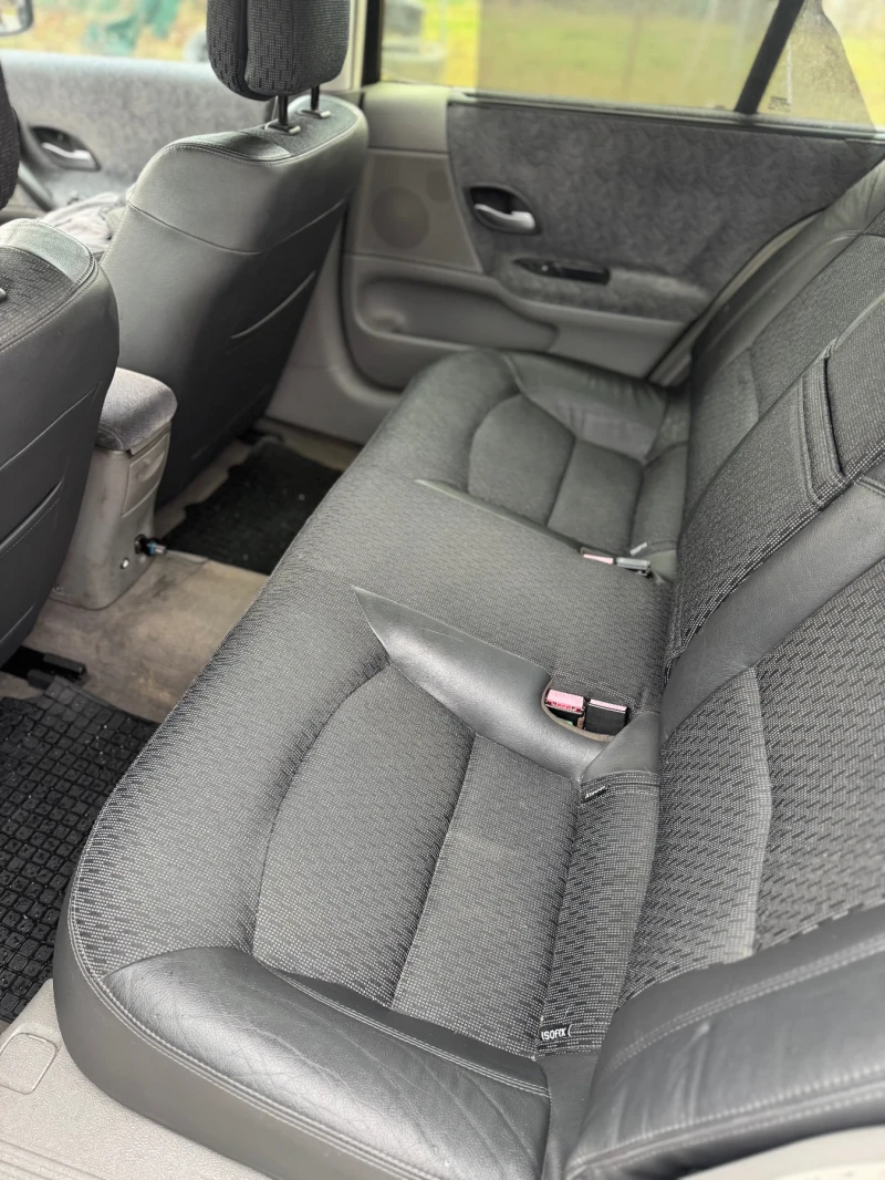 Renault Laguna 1.9 dci, снимка 15 - Автомобили и джипове - 53487070