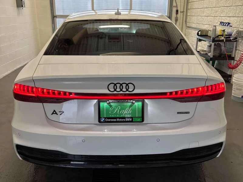 Audi A7 * Technik / DIS / MATRIX / B&O / 360 / PANO, снимка 4 - Автомобили и джипове - 53535282