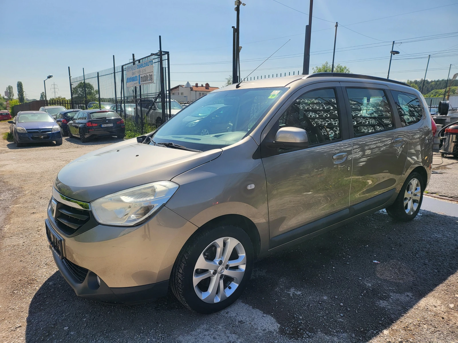 Dacia Lodgy 1.2-115k.c. 7места