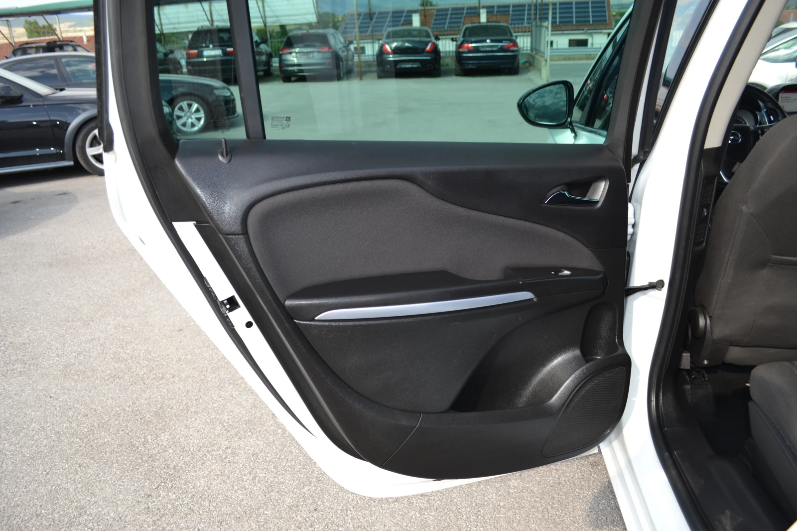Opel Zafira 1.6-TOURER-METAN - изображение 10