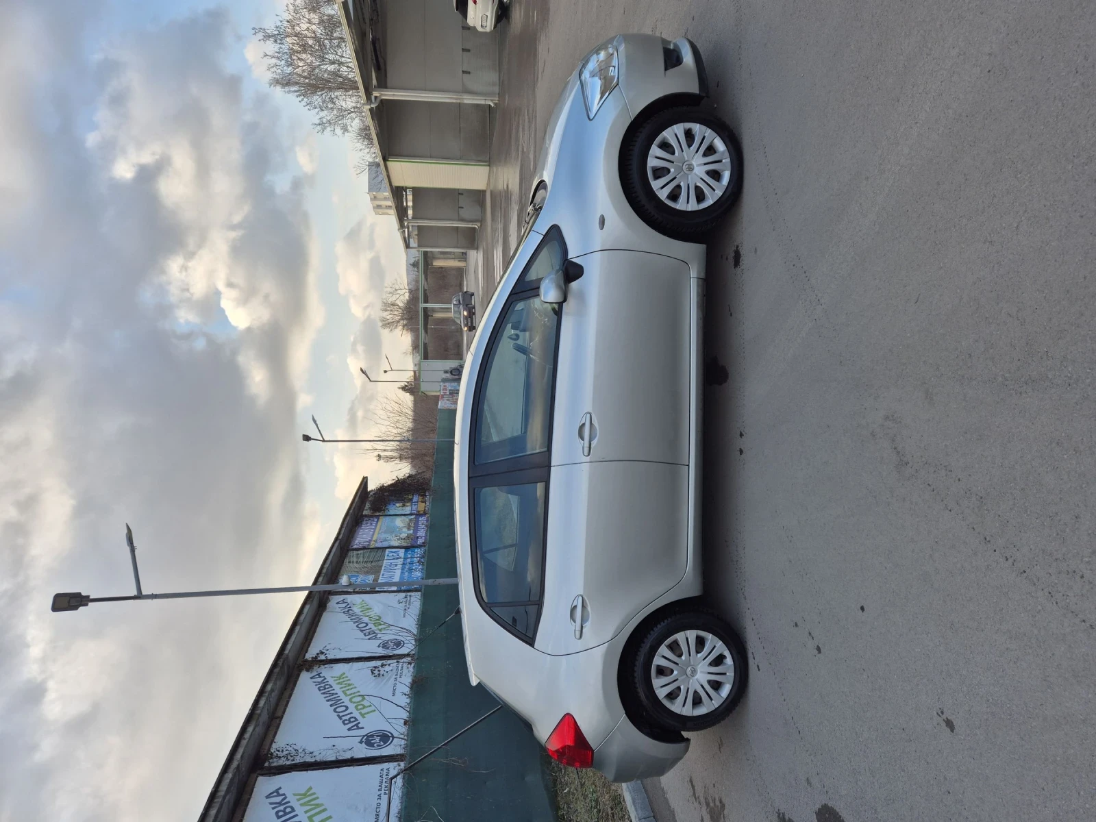 Toyota Auris 2.0  - изображение 4