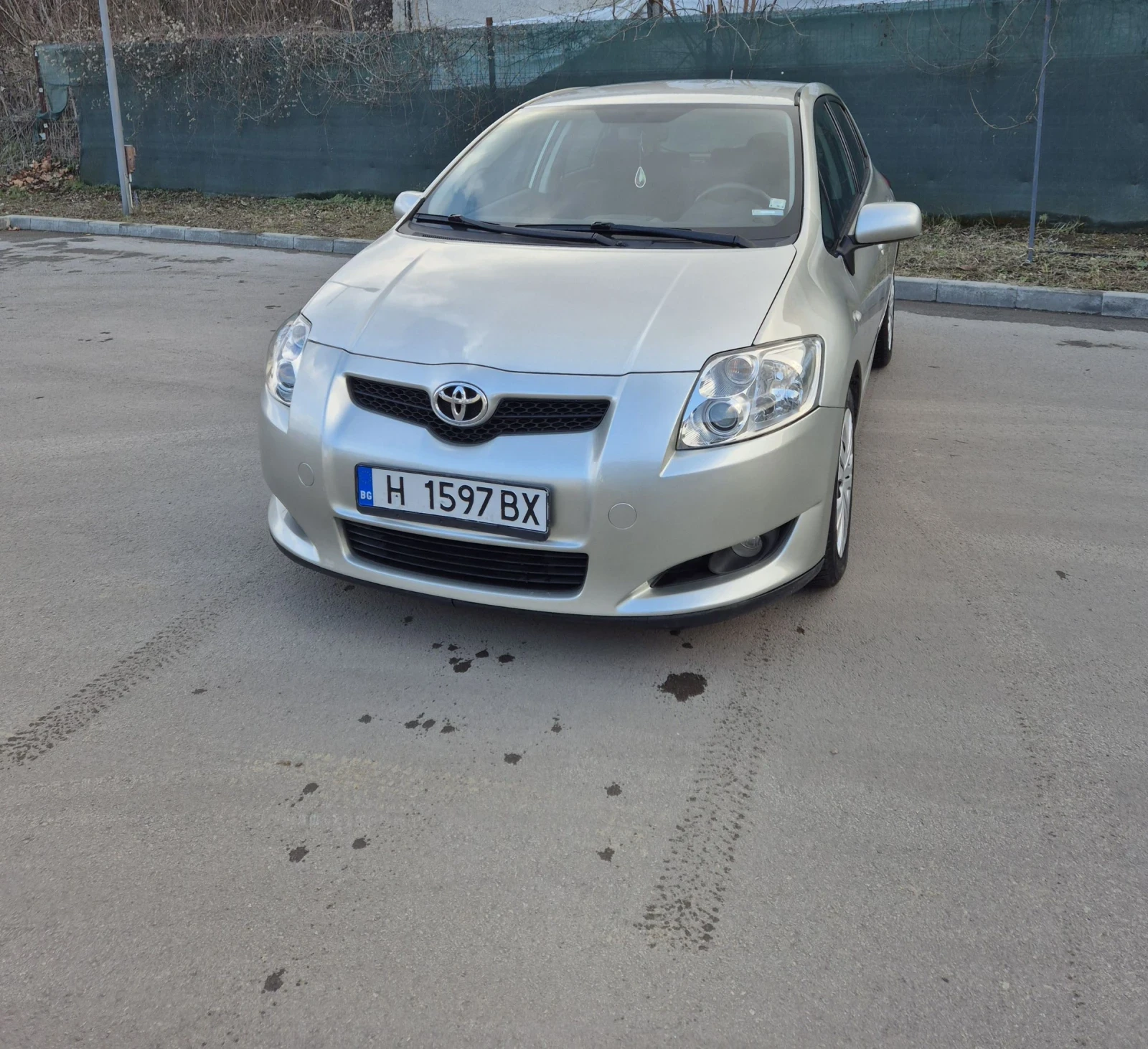 Toyota Auris 2.0  - изображение 2