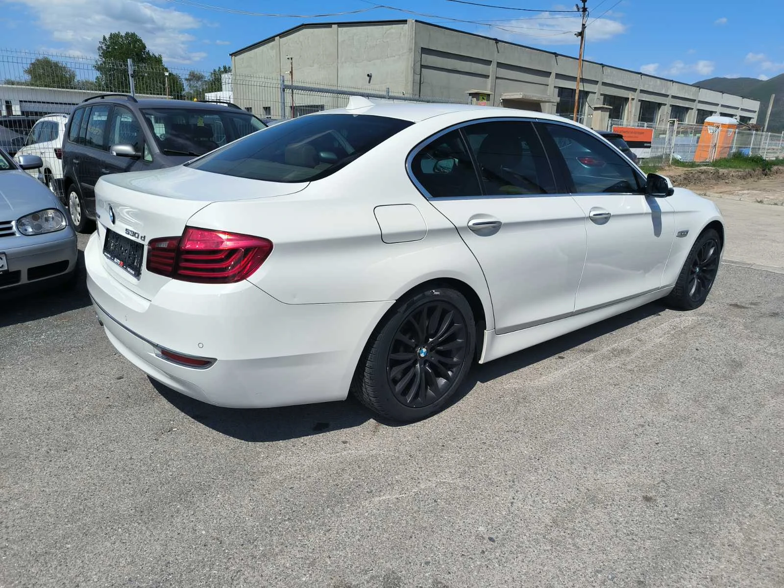 BMW 530 X-drive-Luxury-Navi-Euro-6B - изображение 5