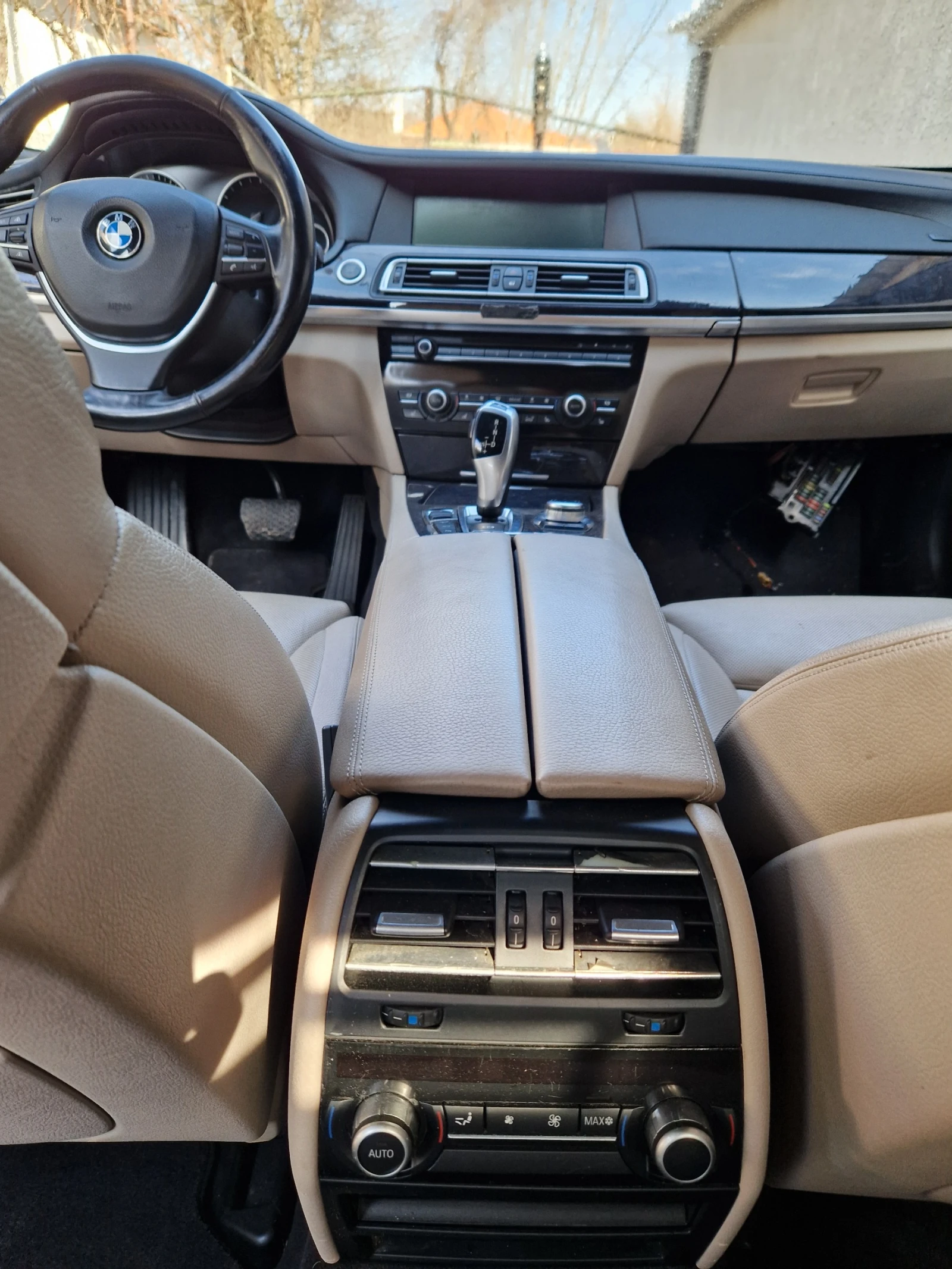 BMW 750 F01 - изображение 7