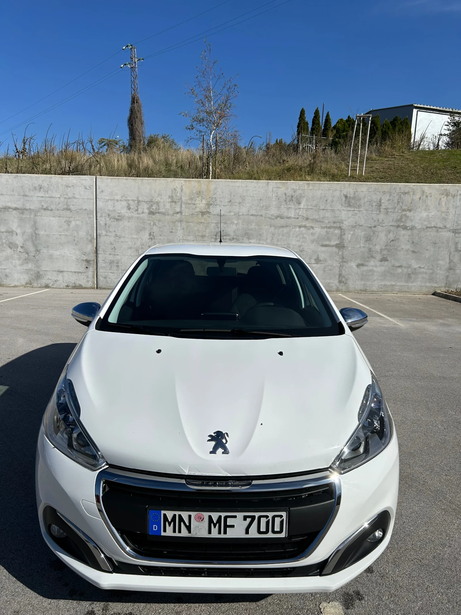 Peugeot 208 1.2 Pure Tech Euro6 Като нова - изображение 7