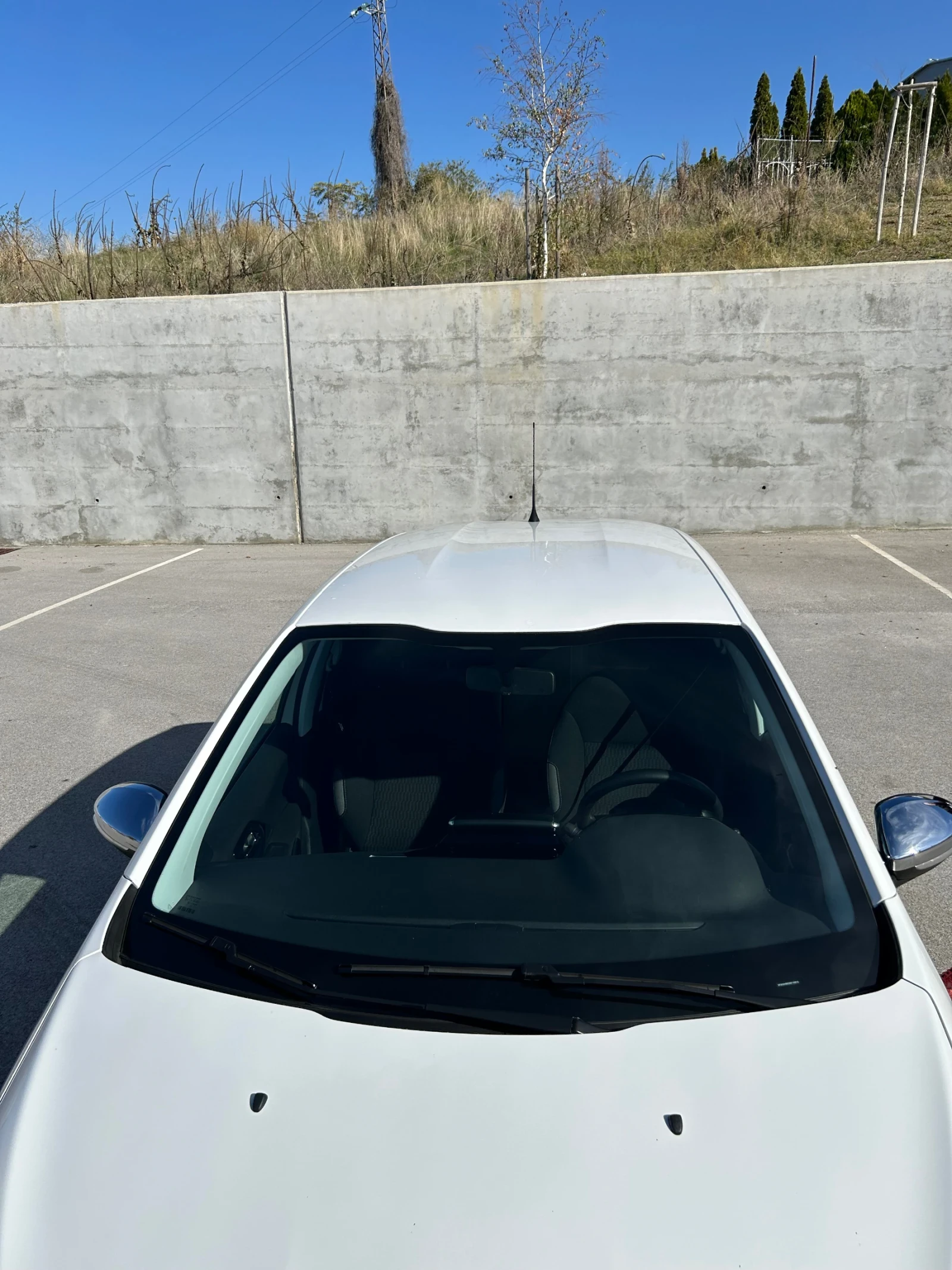 Peugeot 208 1.2 Pure Tech Euro6 Като нова - изображение 9