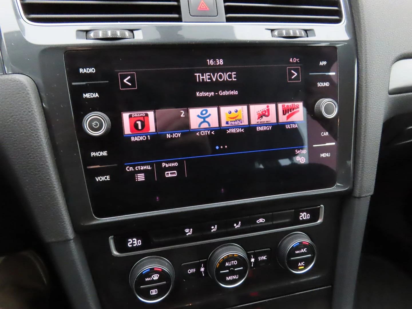 VW Golf Variant Comfortline 1.6TDI BMT - изображение 10