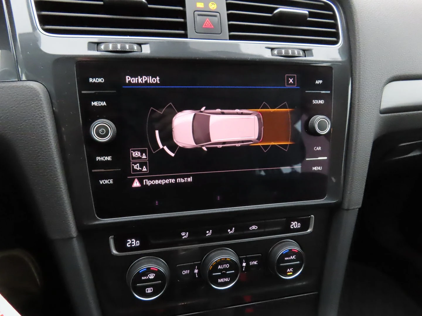 VW Golf Variant Comfortline 1.6TDI BMT - изображение 9