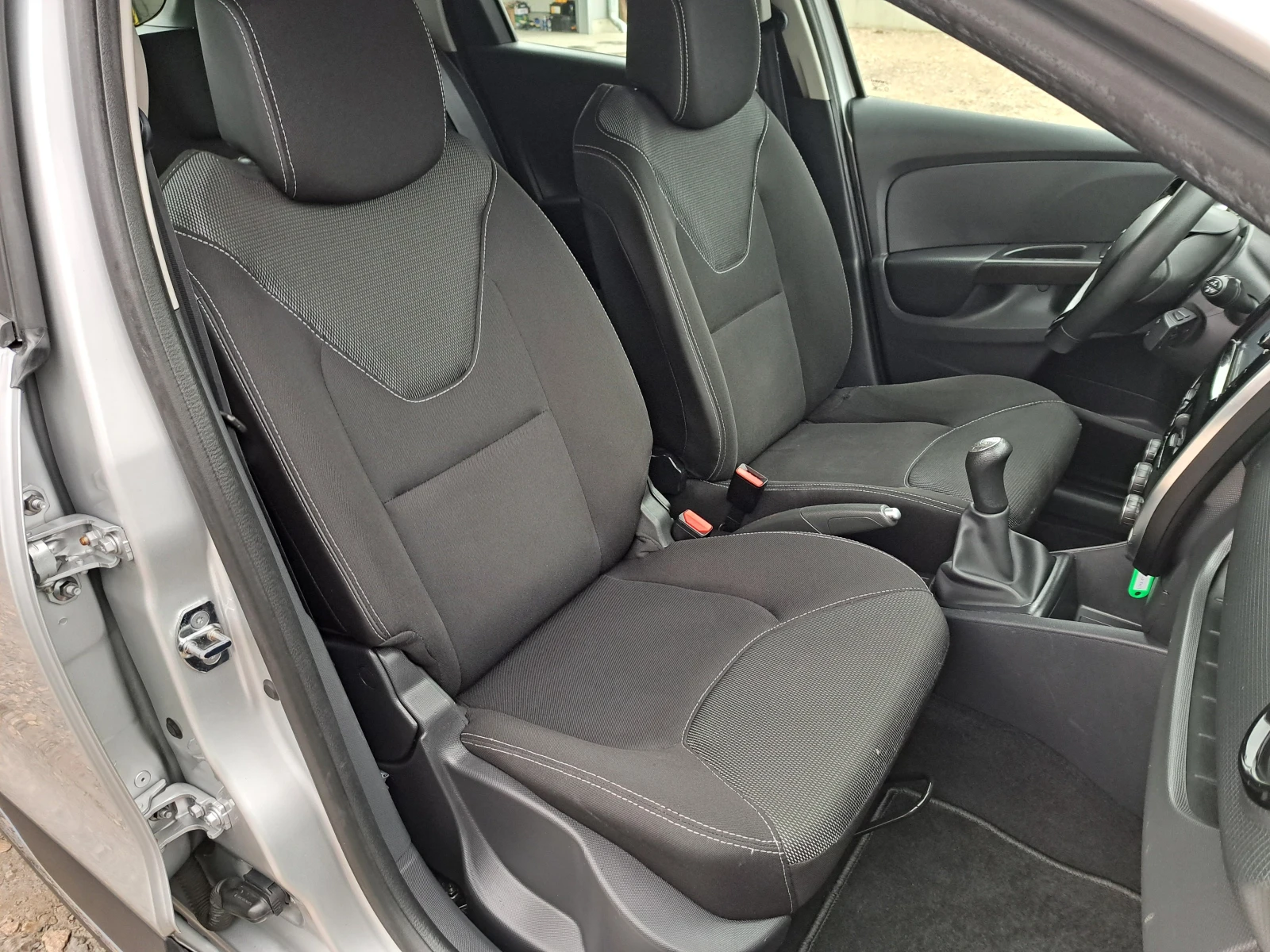 Renault Clio 1.5dCi* КЛИМА* NAVI* ТЕМПОМАТ* ПАРКТР* ГЕРМАНИЯ - изображение 9