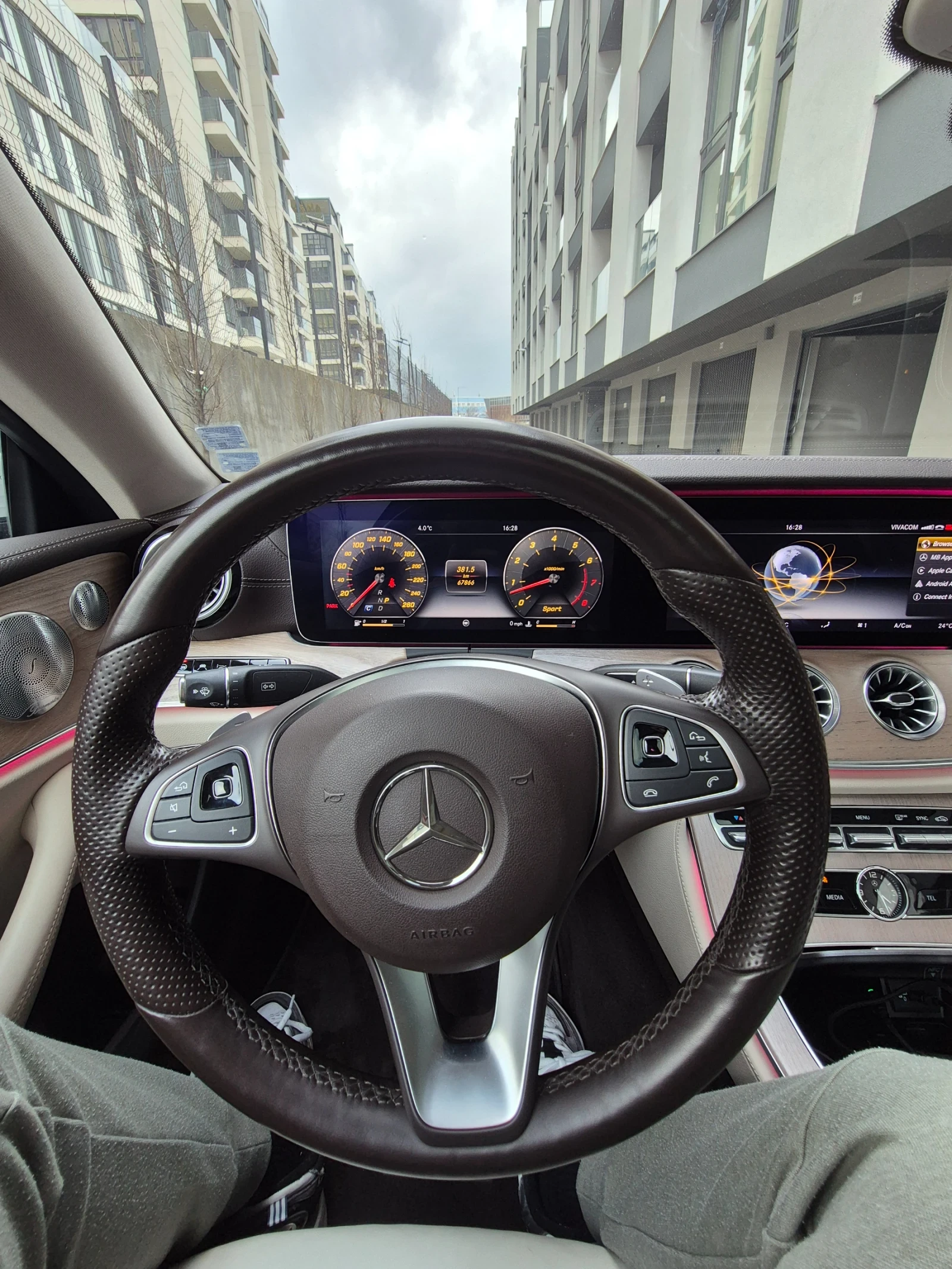 Mercedes-Benz E 400  - изображение 9