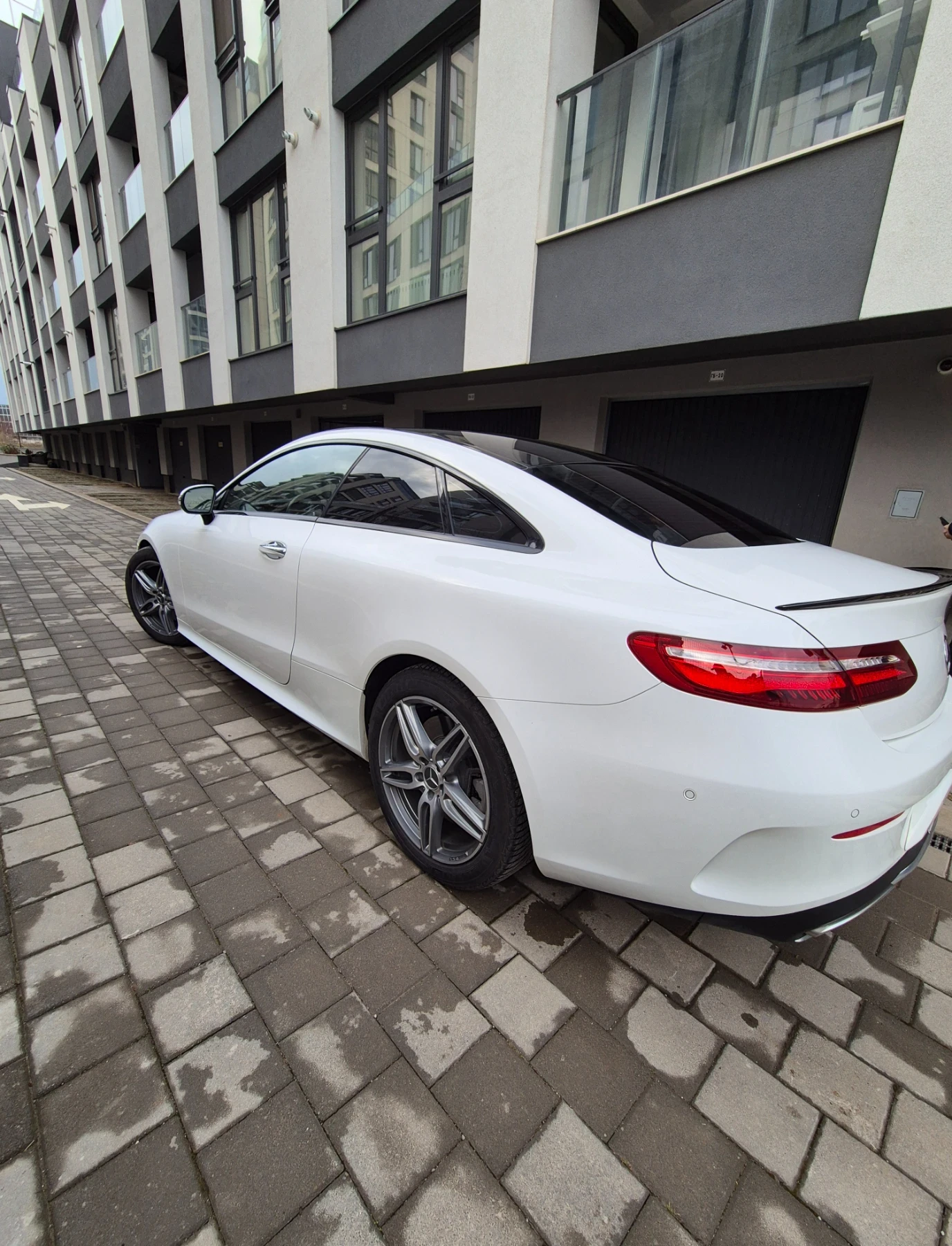 Mercedes-Benz E 400  - изображение 4