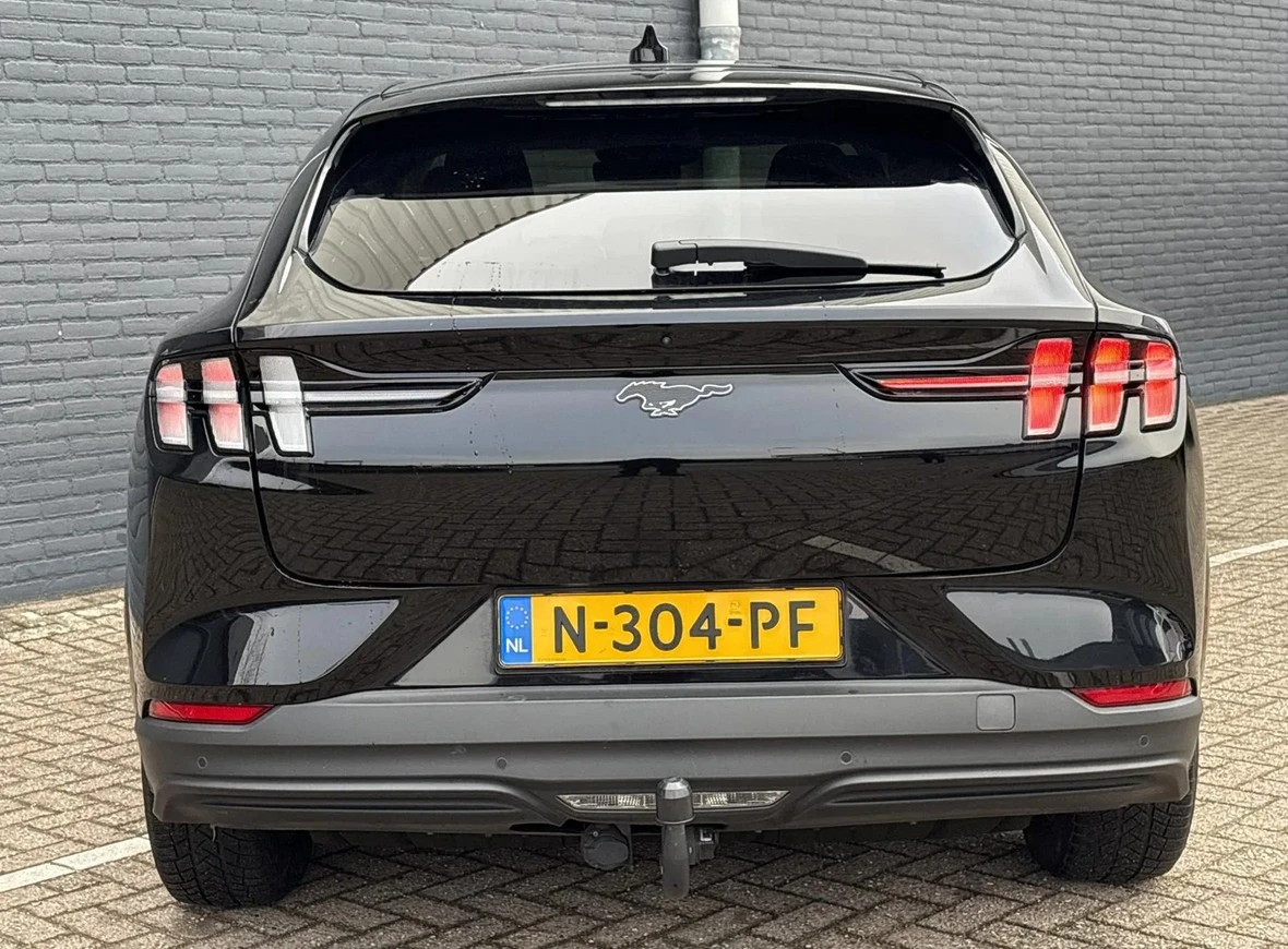 Ford Mustang Mach-E 76 KW Безупречна, снимка 5 - Автомобили и джипове - 53752325