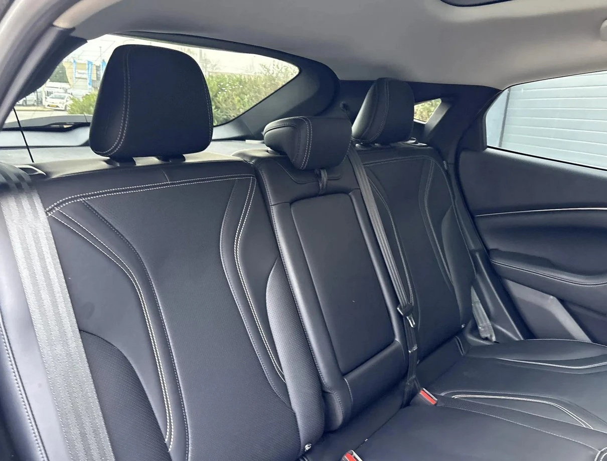 Ford Mustang Mach-E 76 KW Безупречна, снимка 12 - Автомобили и джипове - 53752325