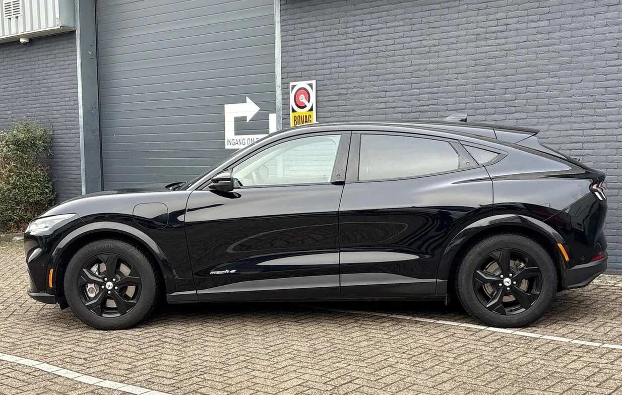 Ford Mustang Mach-E 76 KW Безупречна, снимка 7 - Автомобили и джипове - 53752325