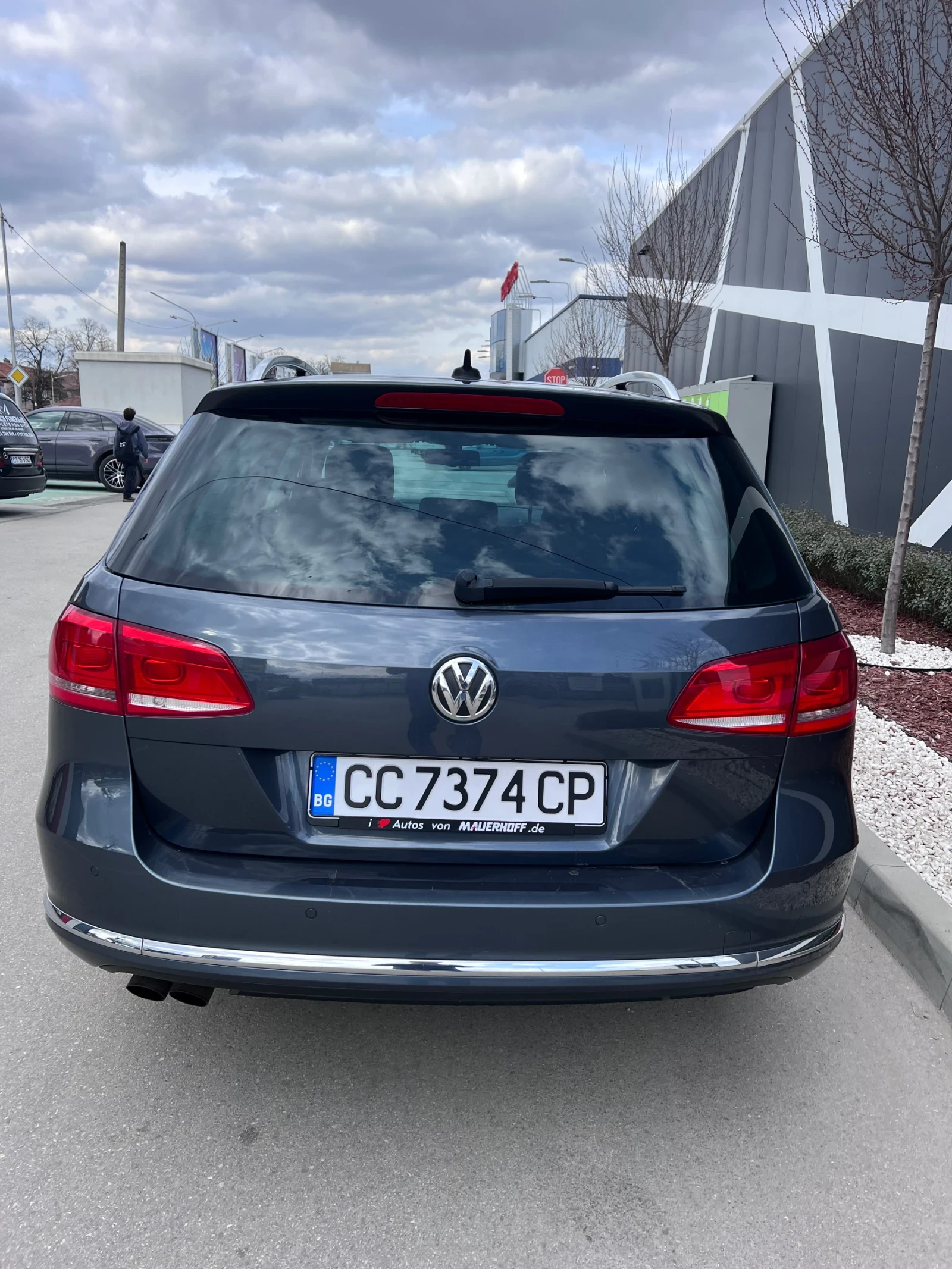 VW Passat Обслужен !! Full! Теглич! Печка!, снимка 5 - Автомобили и джипове - 53928584