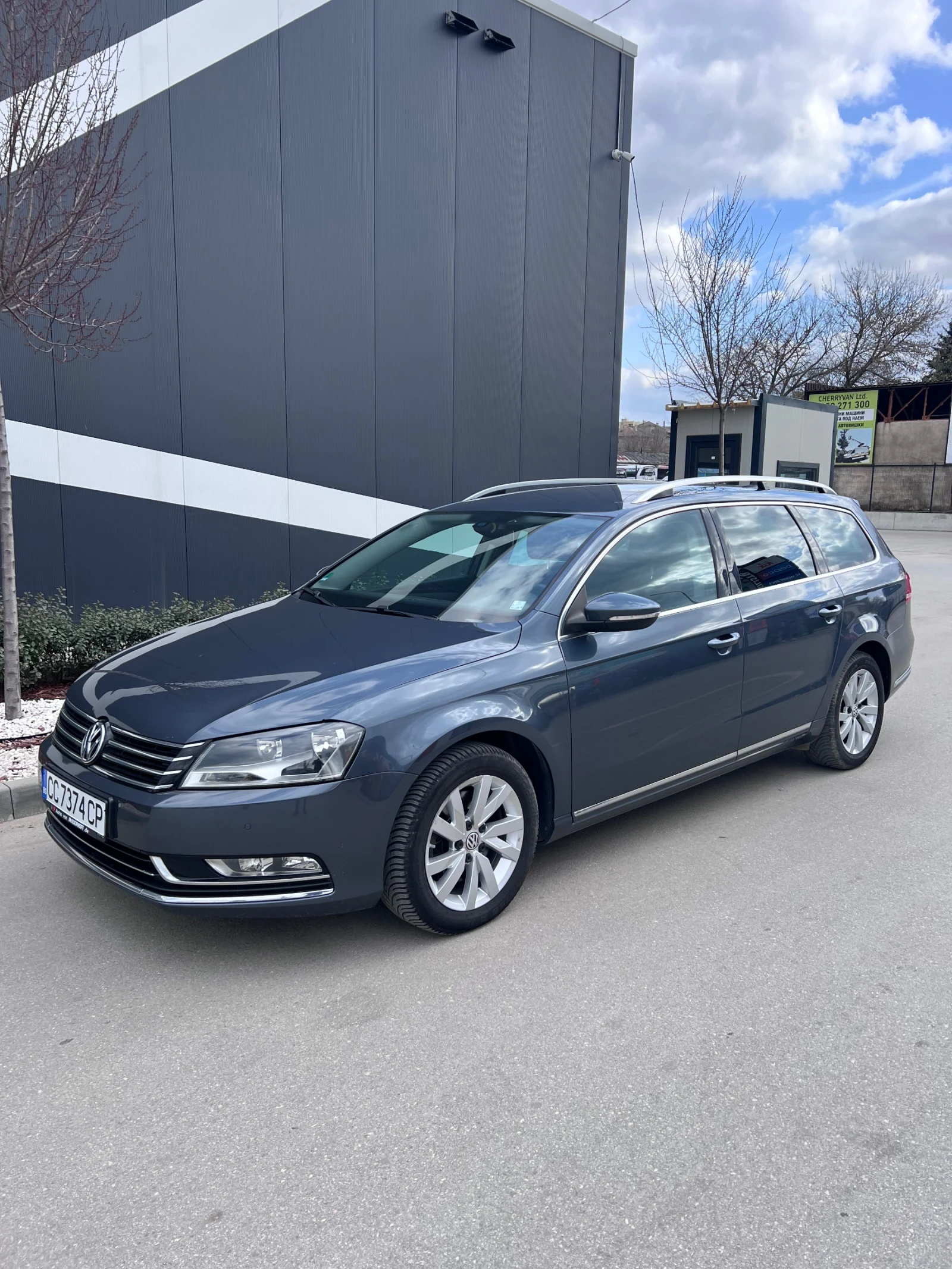 VW Passat Обслужен !! Full! Теглич! Печка!
