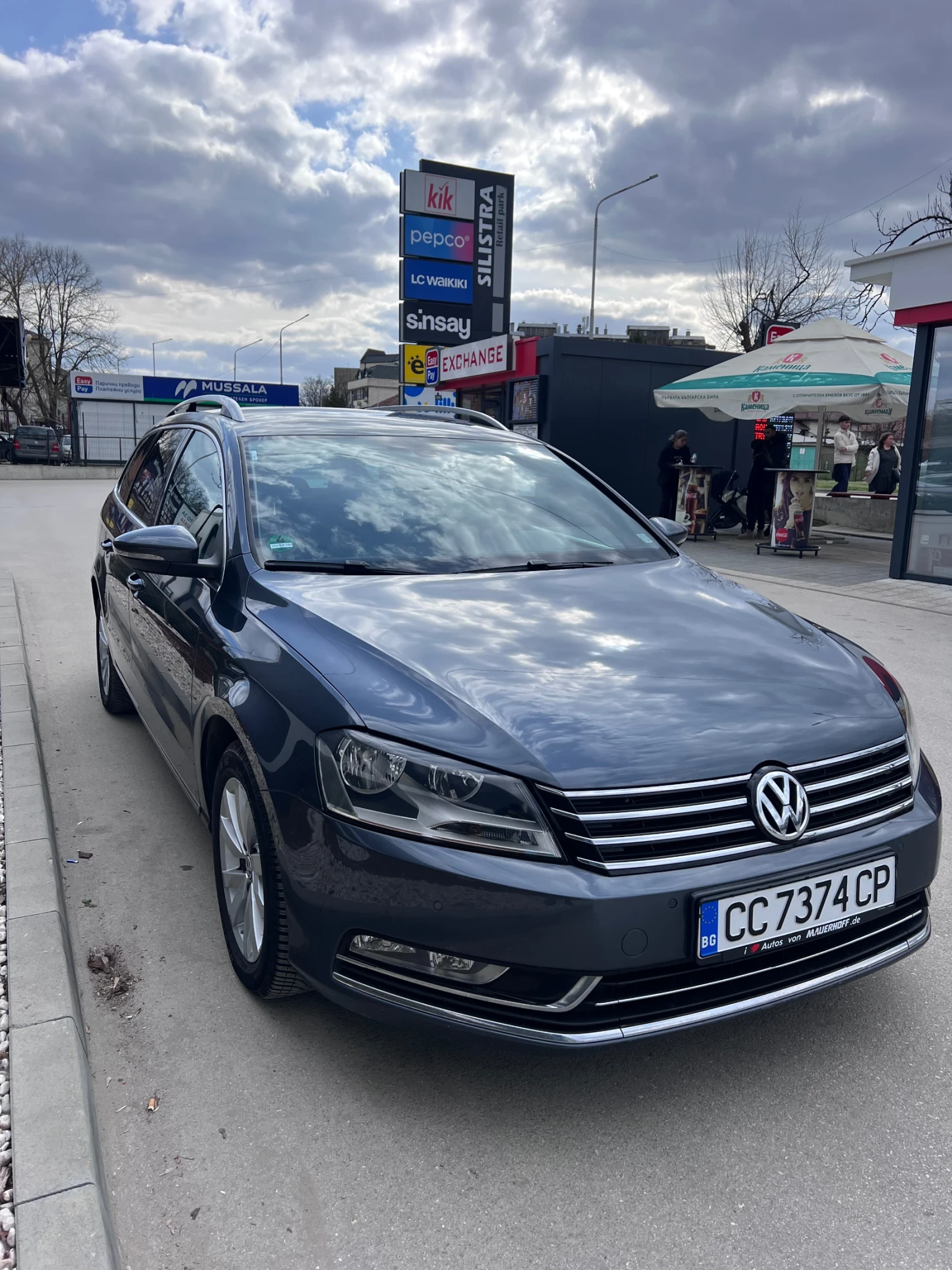 VW Passat Обслужен !! Full! Теглич! Печка!, снимка 2 - Автомобили и джипове - 53928584