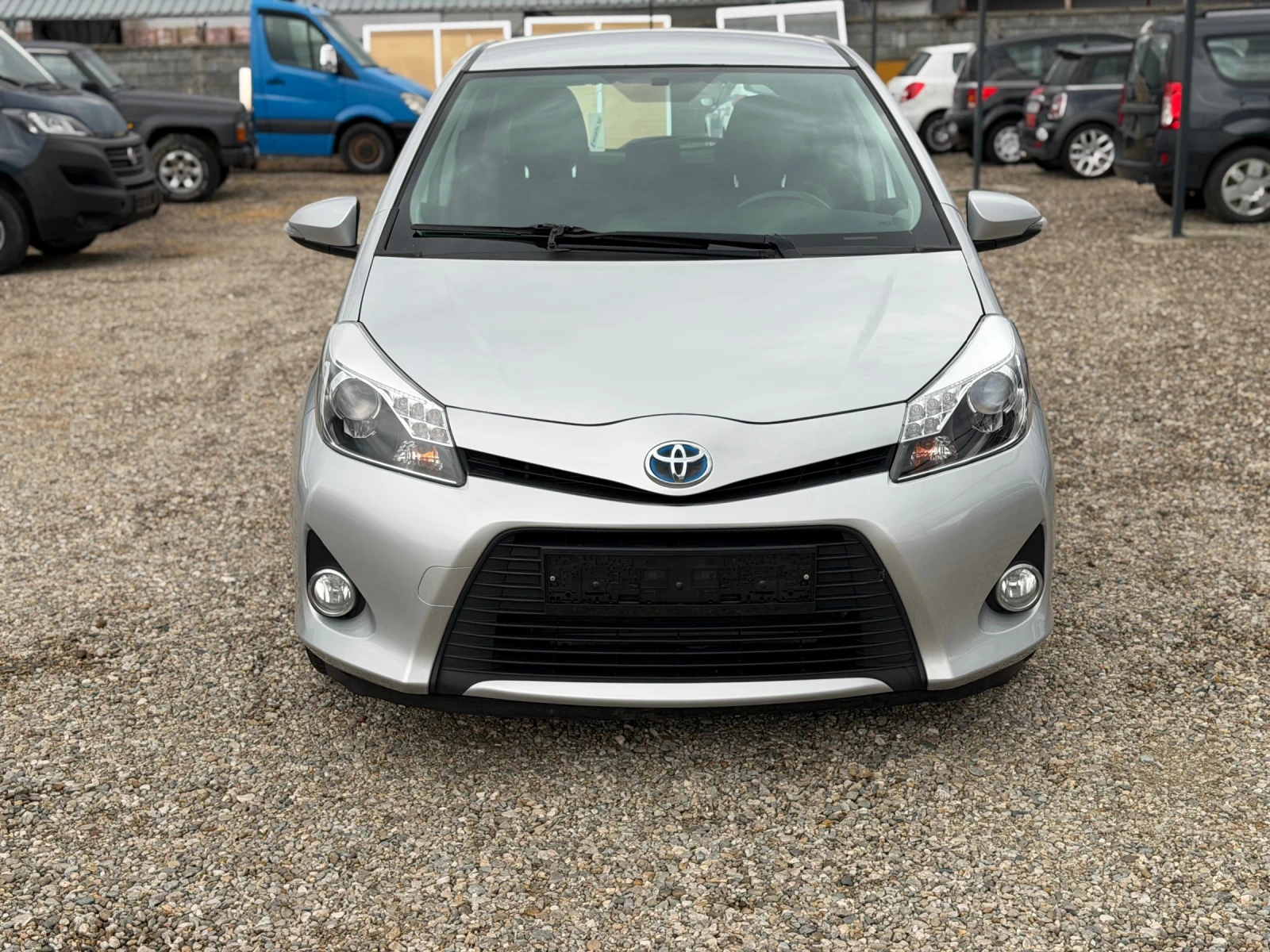 Toyota Yaris 1.5i/hybrid/NAVI/EVRO5B/, снимка 2 - Автомобили и джипове - 54071878