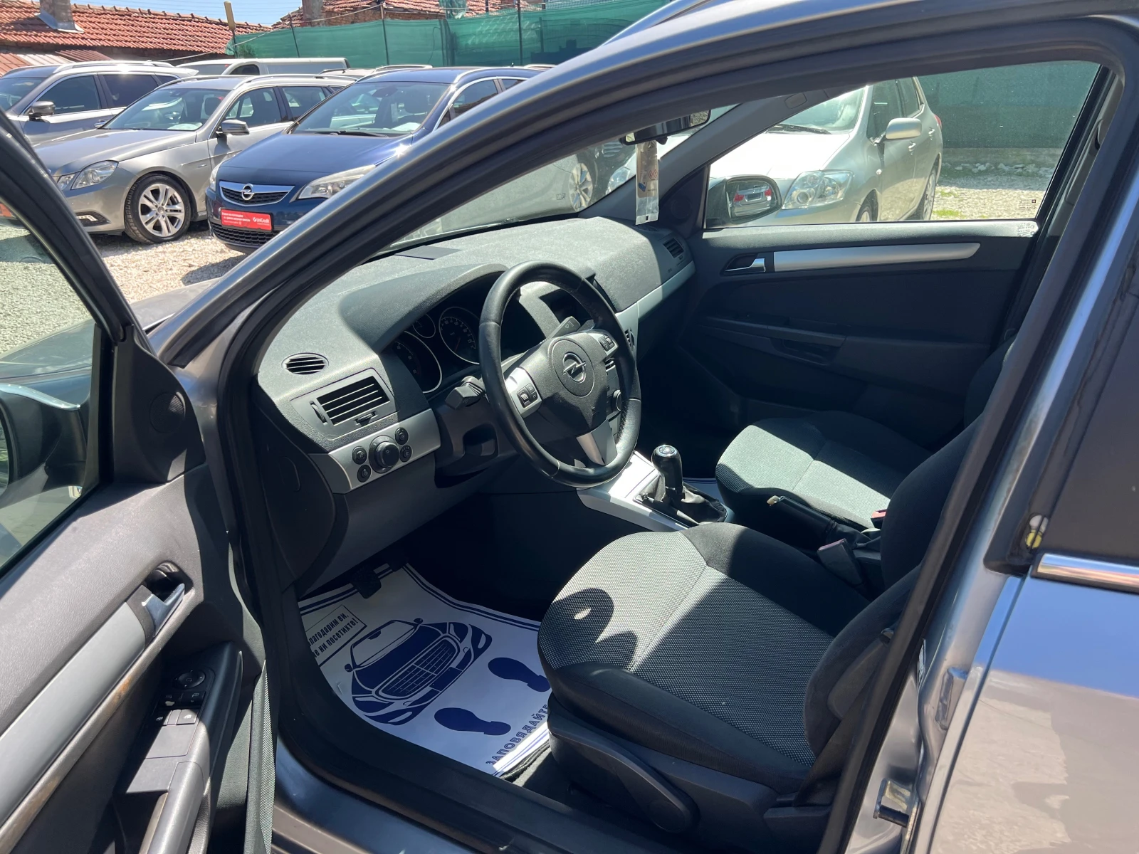 Opel Astra 1, 7cdti , снимка 11 - Автомобили и джипове - 54329726