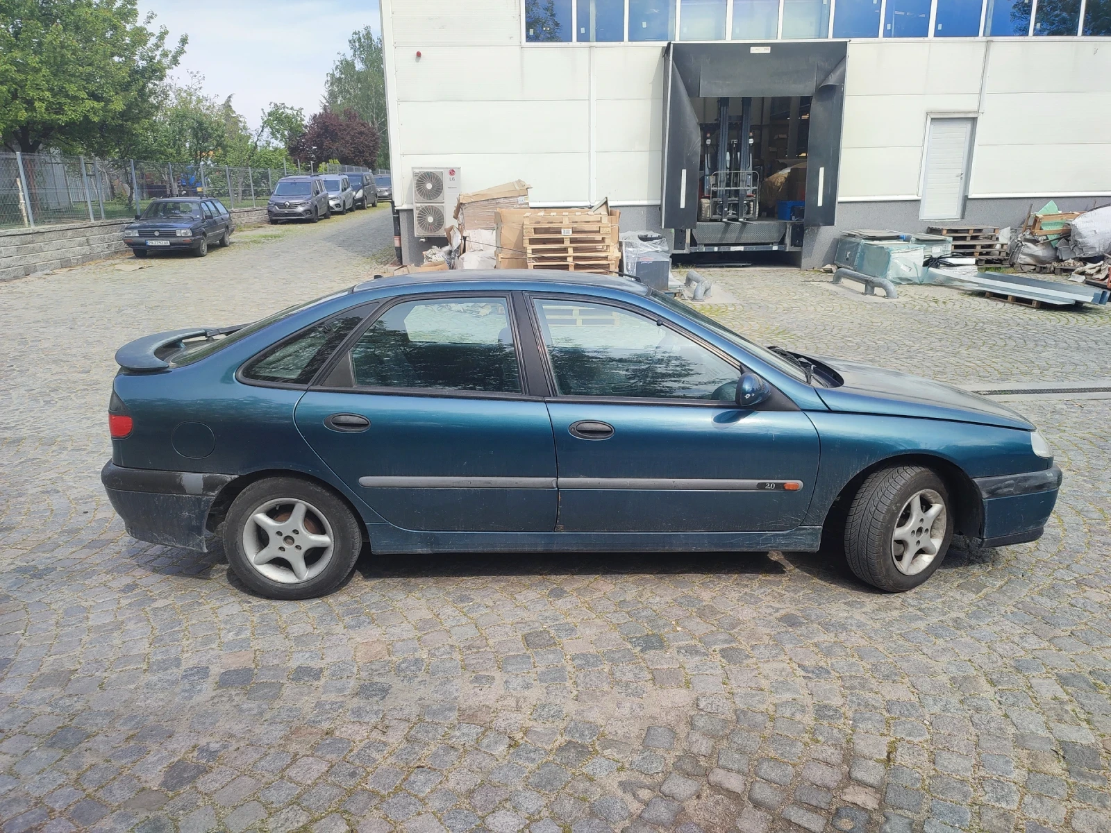 Renault Laguna, снимка 3 - Автомобили и джипове - 54358510