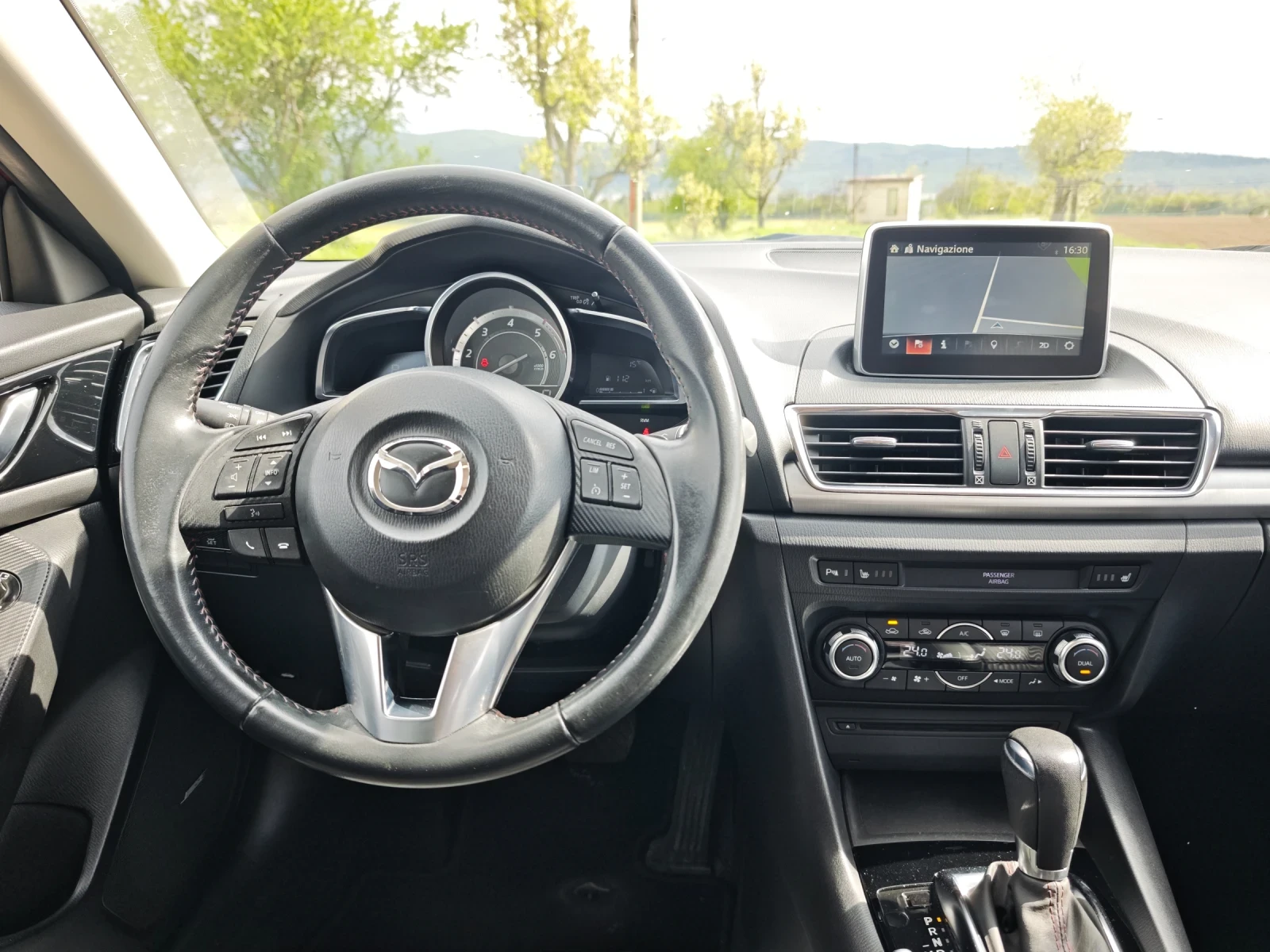 Mazda 3 2.2d-SKYACTIVE, снимка 9 - Автомобили и джипове - 54395584
