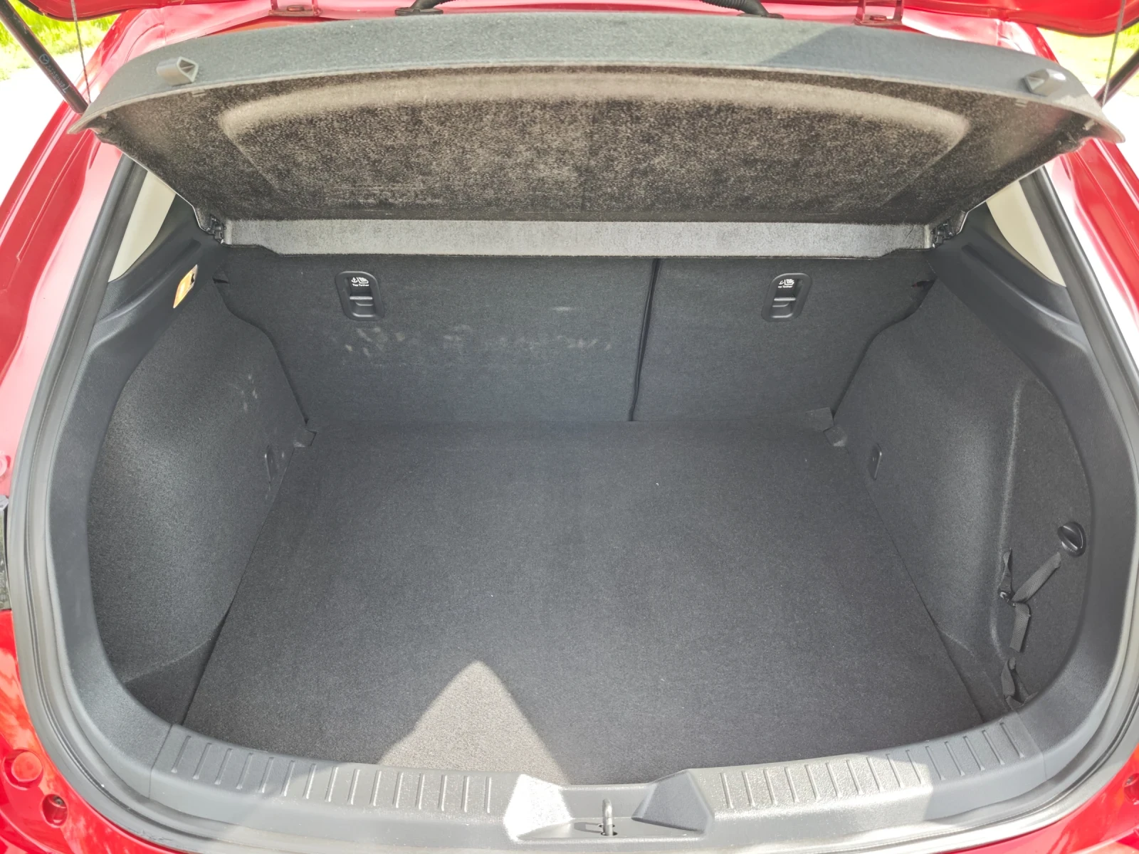 Mazda 3 2.2d-SKYACTIVE, снимка 14 - Автомобили и джипове - 54395584