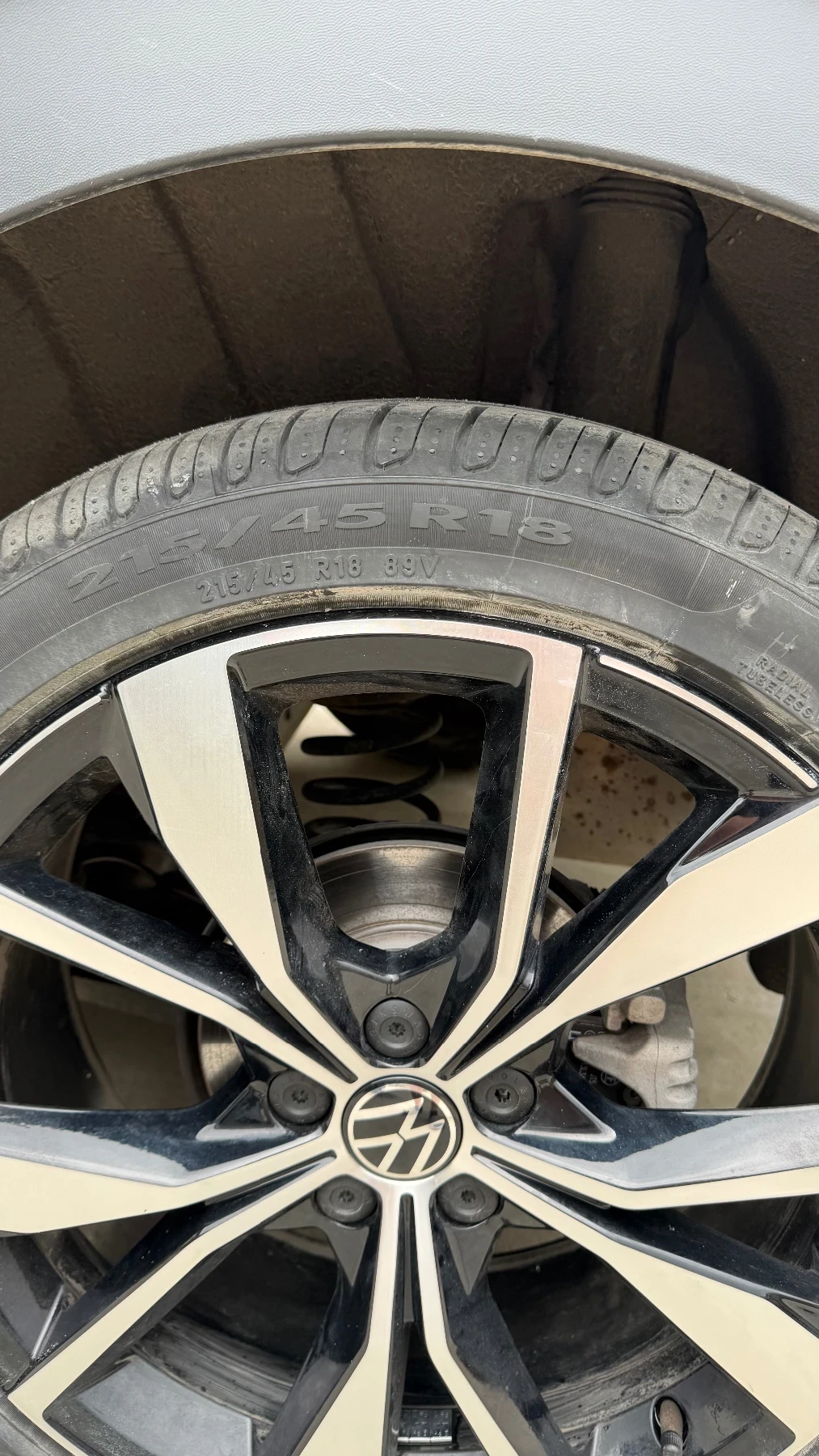 VW Taigo 1, 5 TSI R-Line, снимка 11 - Автомобили и джипове - 54483804