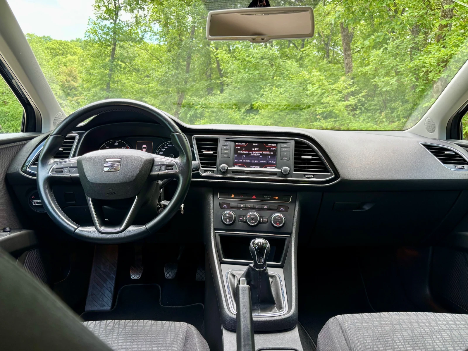 Seat Leon, снимка 7 - Автомобили и джипове - 54606943