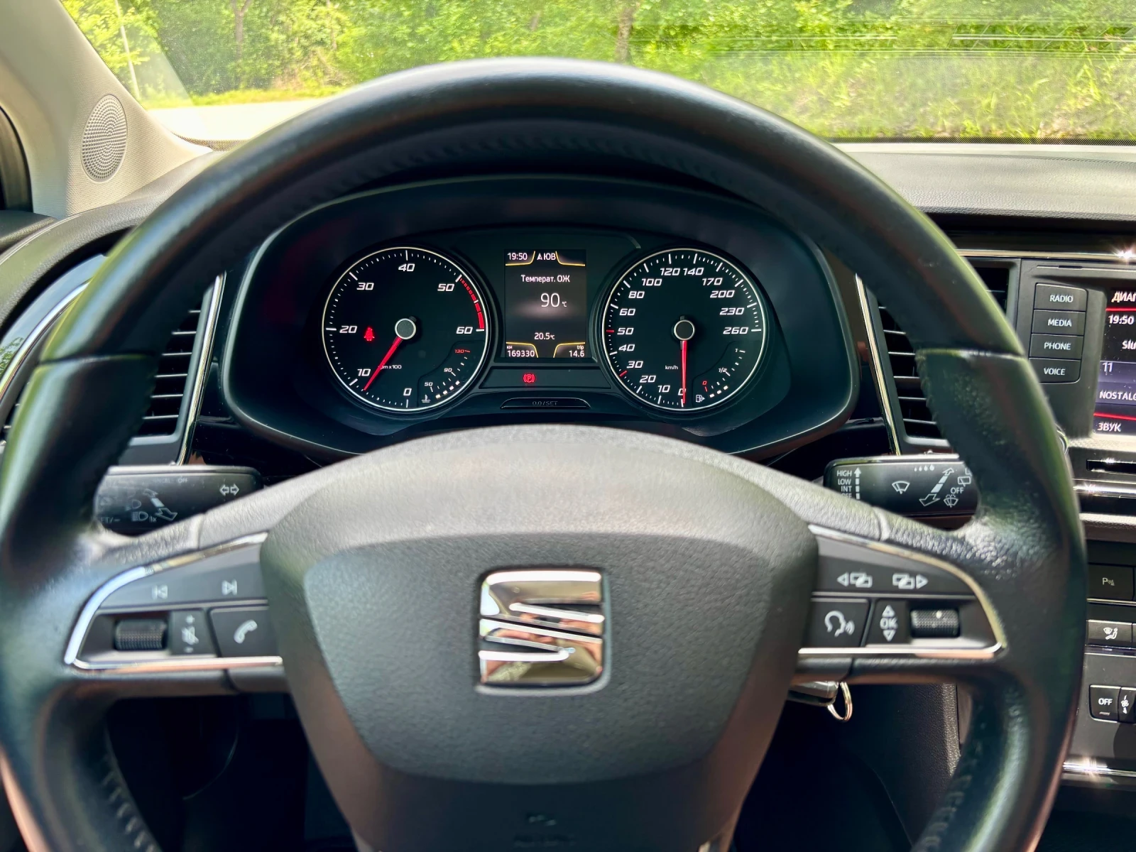 Seat Leon, снимка 10 - Автомобили и джипове - 54606943