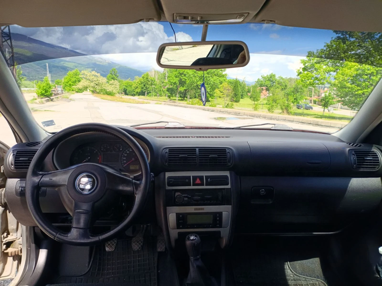 Seat Leon 1.9 TDI, снимка 11 - Автомобили и джипове - 54751895