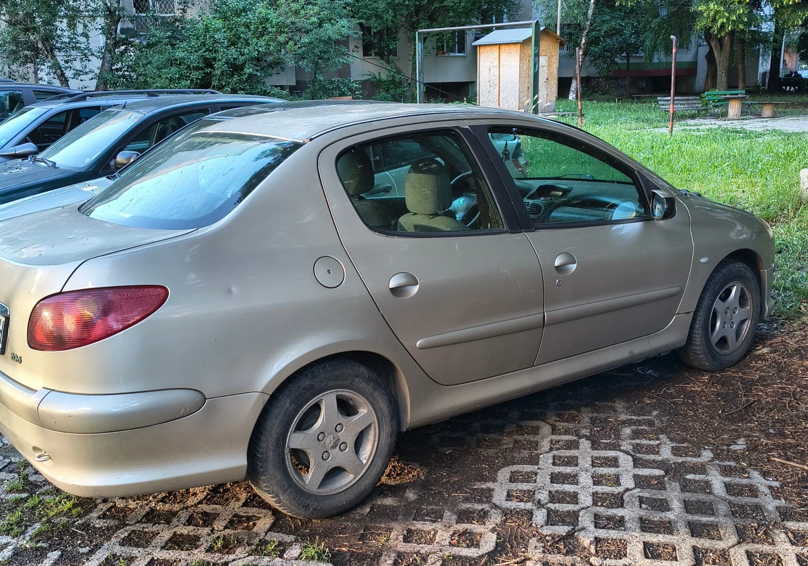 Peugeot 206 Sedan
