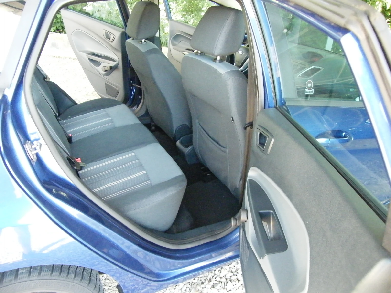 Ford Fiesta 1.2i, снимка 10 - Автомобили и джипове - 55182714