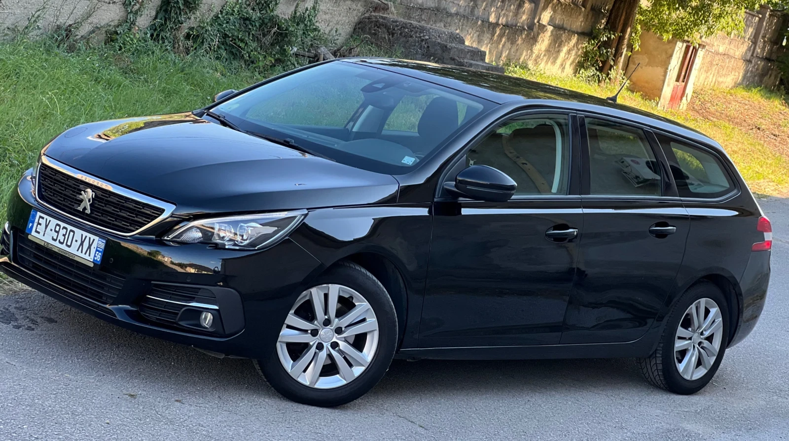 Peugeot 308 AVTO NAVI PANORAMA , снимка 2 - Автомобили и джипове - 55287005