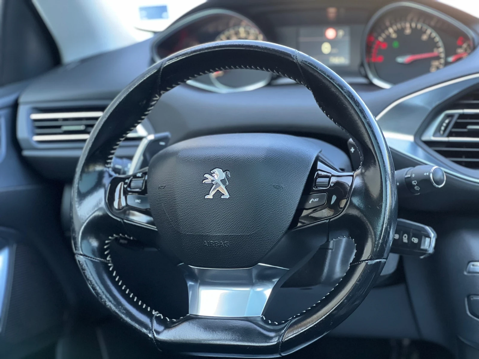 Peugeot 308 AVTO NAVI PANORAMA , снимка 13 - Автомобили и джипове - 55287005