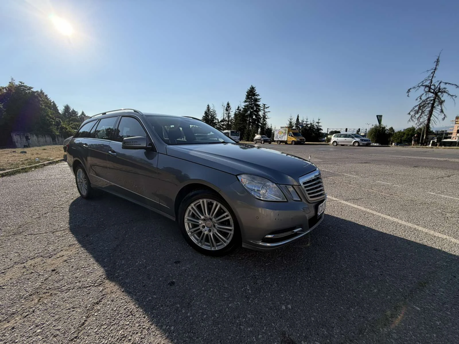 Mercedes-Benz E 220 Mercedes-Benz E-Klasse E 220 CDI T BlueEFFICIENCY , снимка 2 - Автомобили и джипове - 55630184