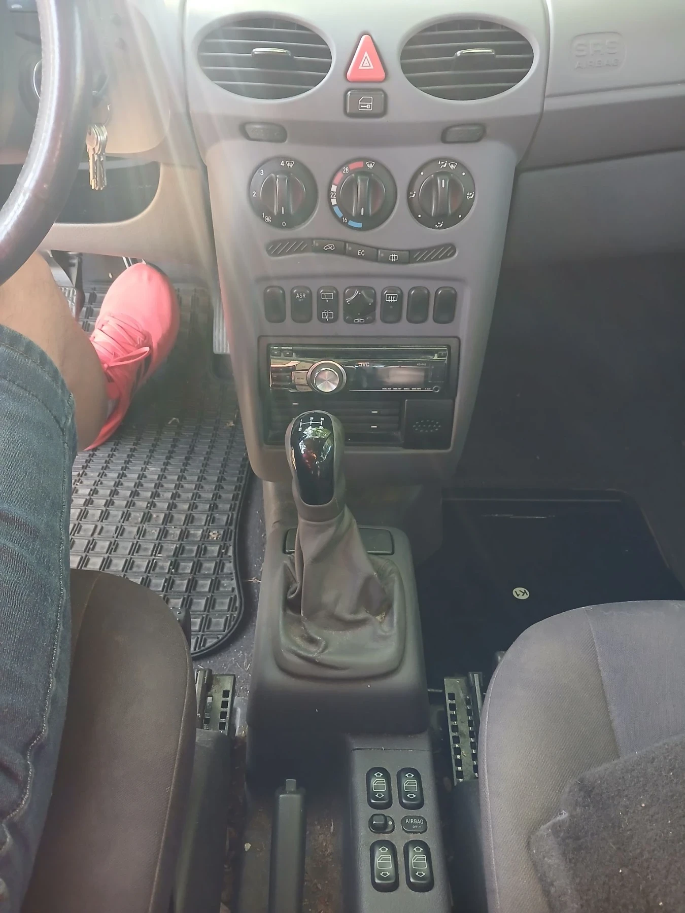Mercedes-Benz A 170 CDI, снимка 4 - Автомобили и джипове - 55649522