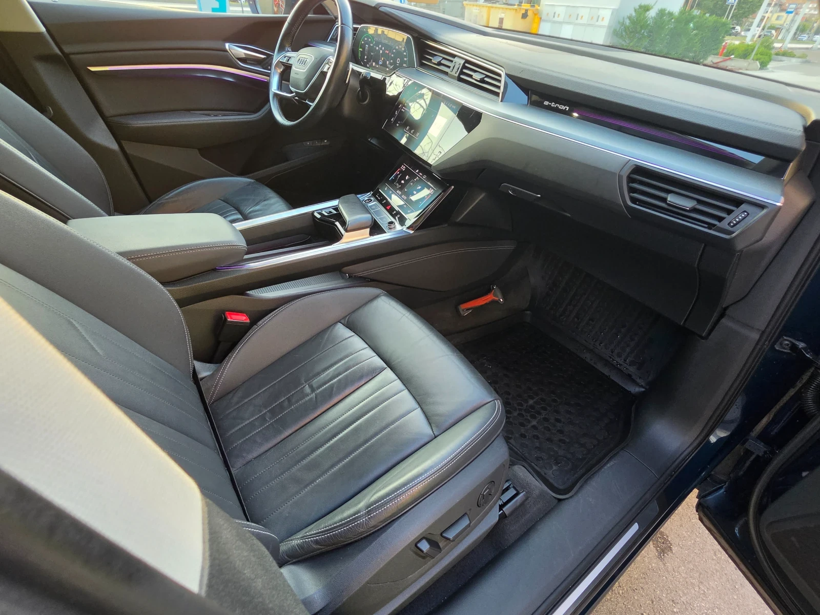 Audi E-Tron 50 quattro, снимка 13 - Автомобили и джипове - 55651557