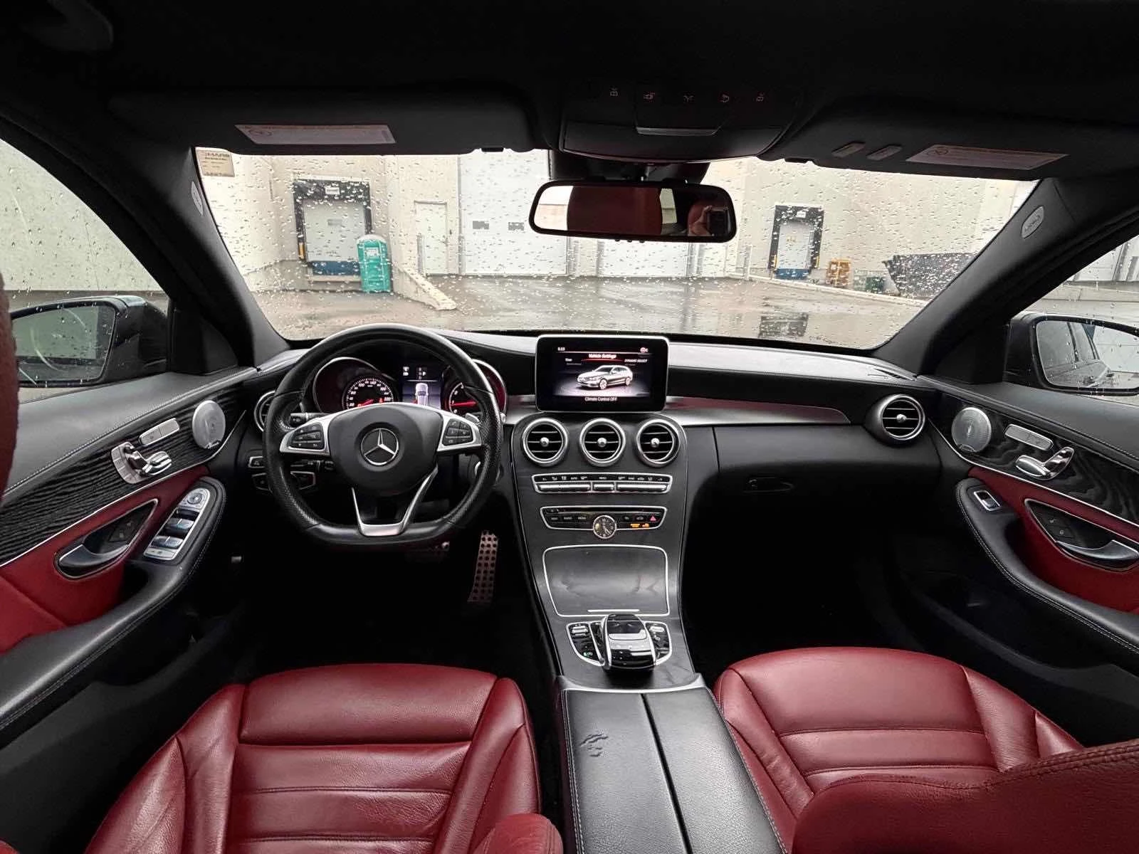 Mercedes-Benz C 300 CARFAX / 360 / DIS / BURMESTER / АВТОКРЕДИТ , снимка 14 - Автомобили и джипове - 55814492