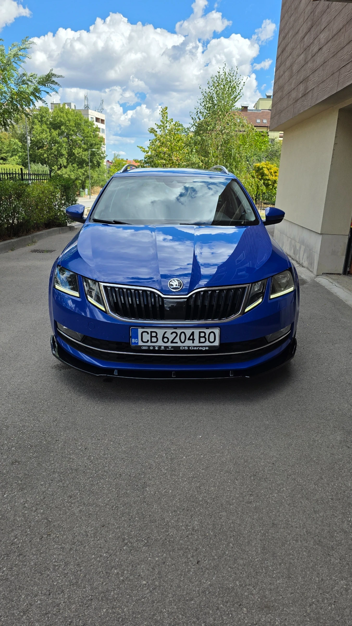 Skoda Octavia 150 HP* 2.0TDI DSG* 4?4* Laneassistant* MATRIX?AMB
